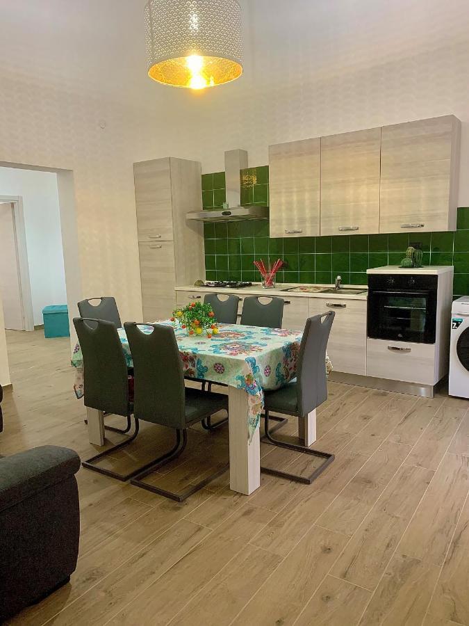 Global Center Catania Apartment Bagian luar foto